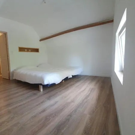 Maison Village Calme, Douai A 10min.